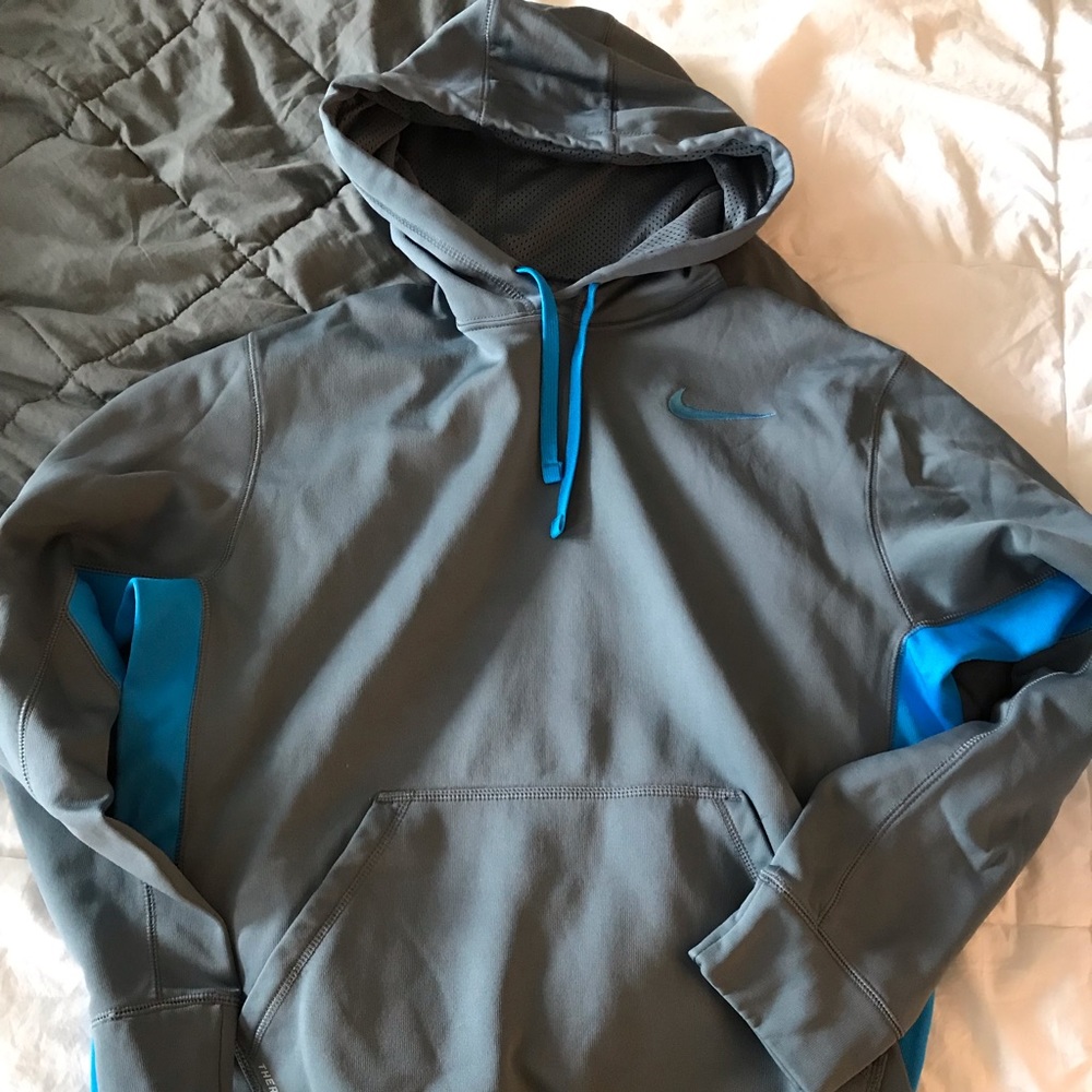 Nike dri fit hoodie